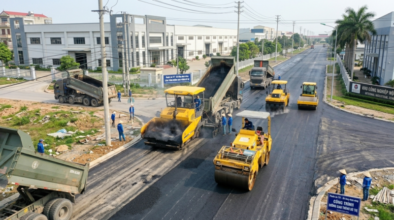Thi công rải bê tông nhựa nóng Hà Nội bằng máy chuyên dụng