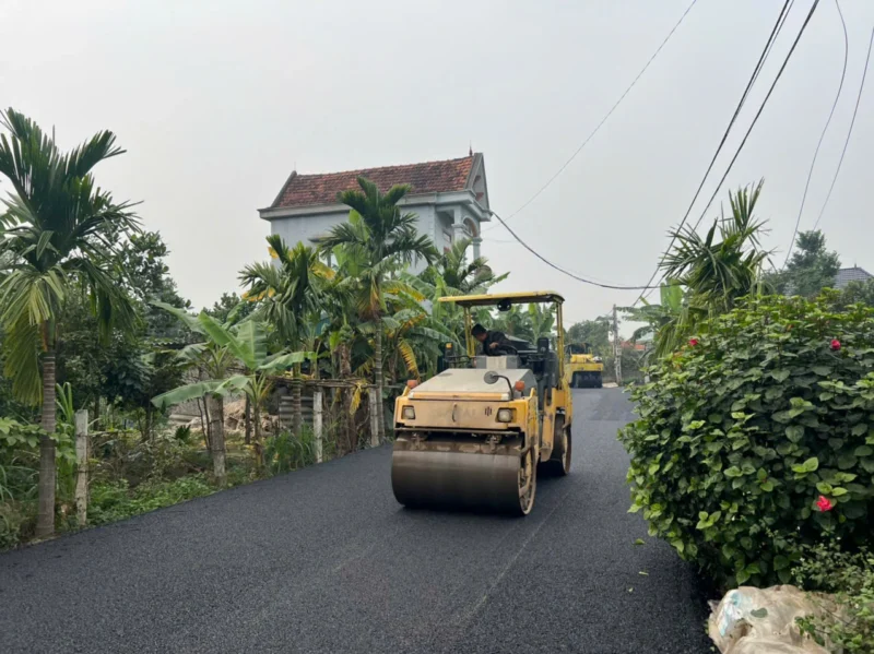 Lu lèn thi công bê tông nhựa nóng đảm bảo độ chặt K95
